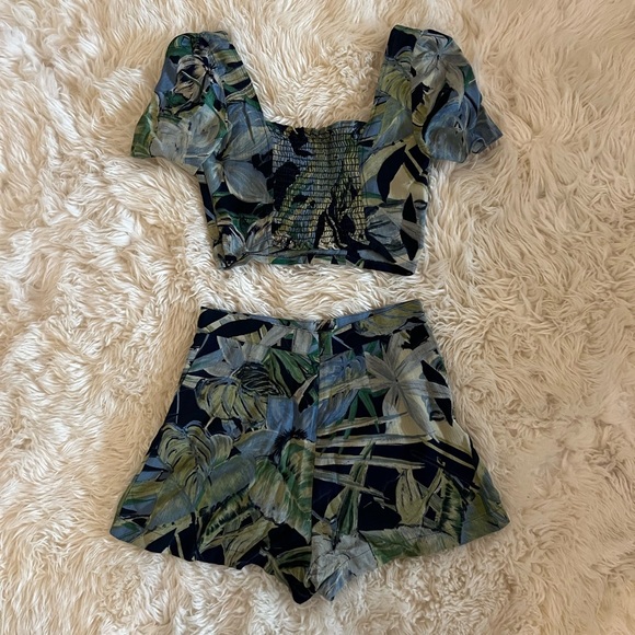 Reformation Tropical Set - Picture 2 of 4